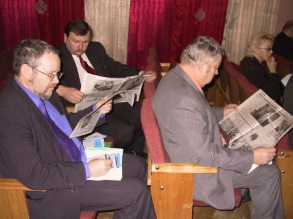 Kas gan var būt interesantāks par vietējo avīzi!?
Autors: Sarmīte Ozola