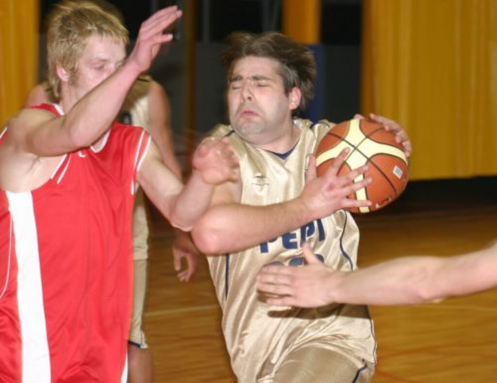 Aizvadītais gads ir bijis pilns ar aizraujošiem un dramatisma pilniem sportiskiem mirkļiem, tostarp arī basketbolā.
Autors: Aldis Dubļāns