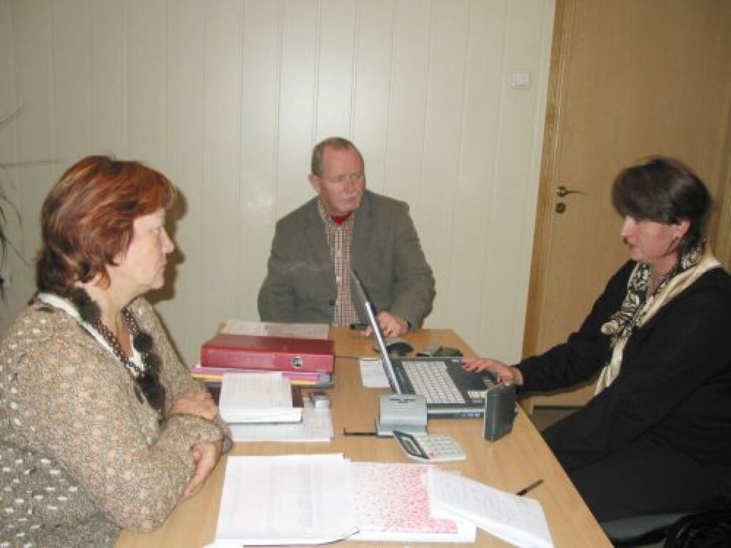 Sedas domes priekšsēdētājai Irinai Andrejevai (no labās), izpilddirektoram Ilgonim Atslēgam un Komunālās nodaļas vadītājai Guntai Ungurei kopā ar domes deputātiem būs jāpieņem lēmums par siltumražošanas nākotni.
Autors: Inga Karpova