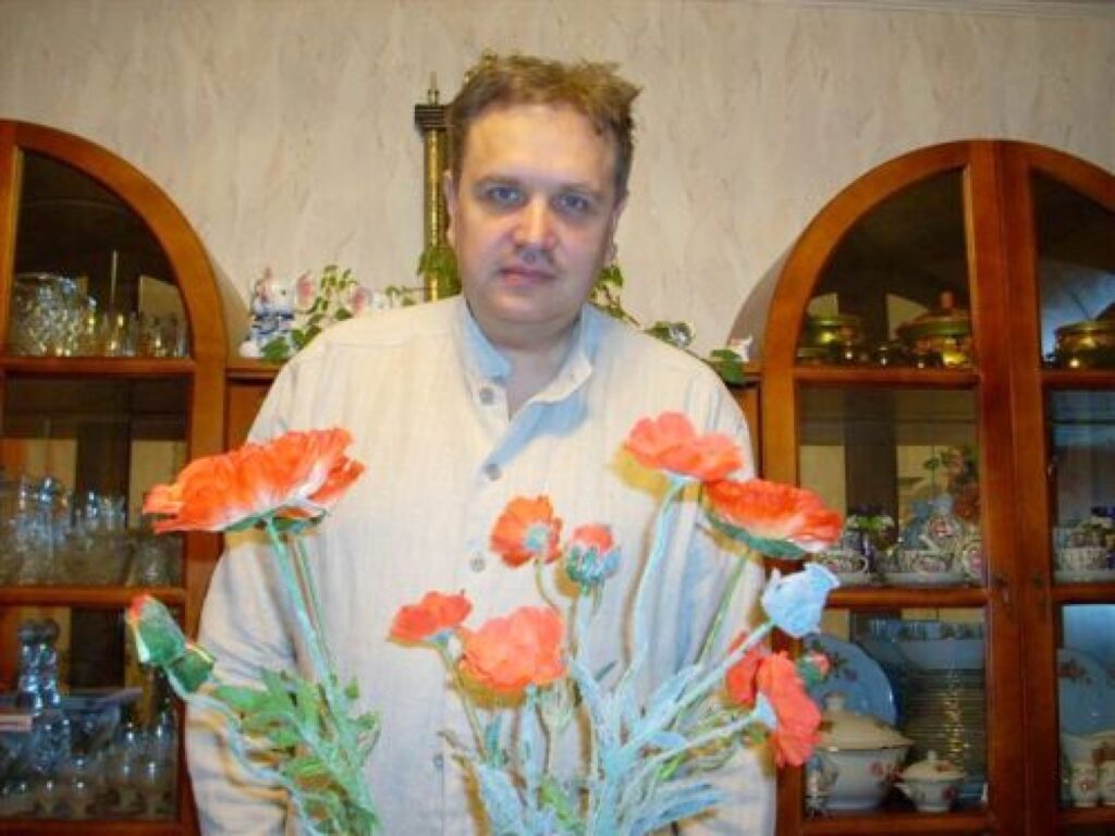 Aivars Ikšelis Samārā ar tikko tirgū nopirktām svaigām magonēm
Autors: No arhīva