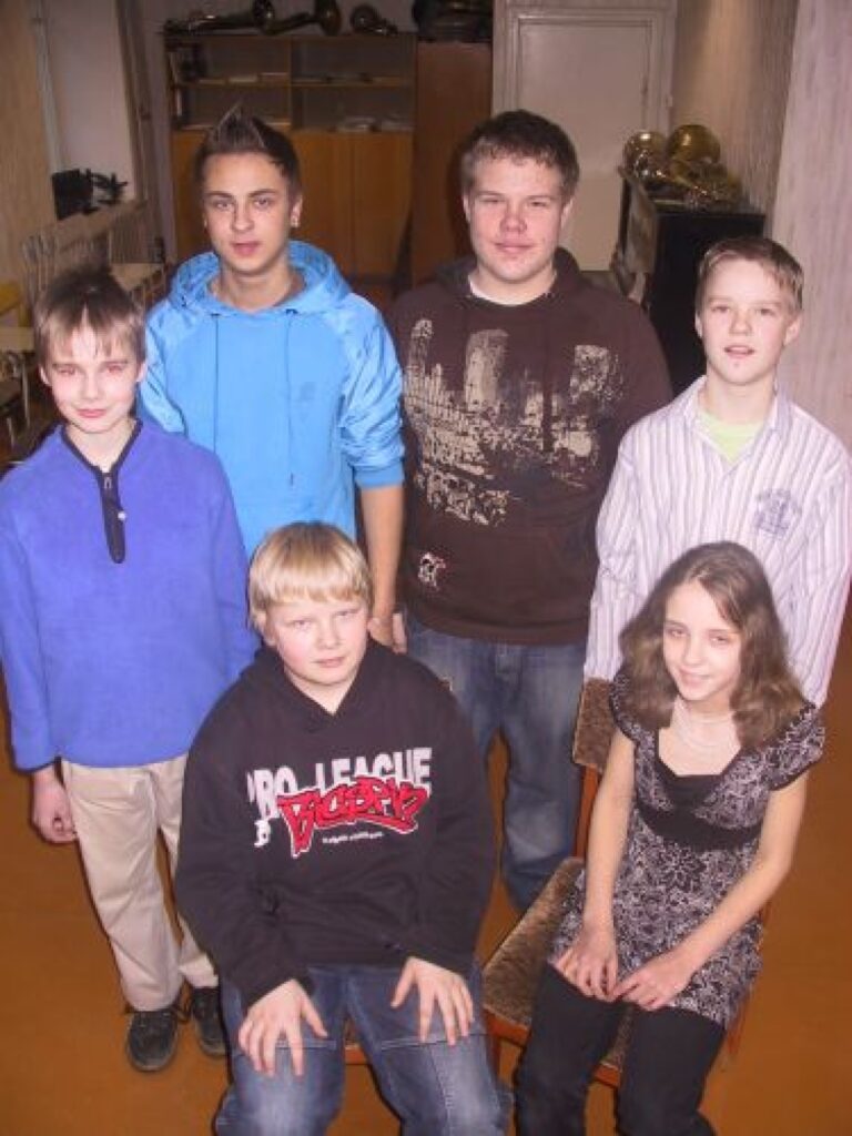 Smiltenes mūzikas skolas audzēkņi savas prasmes rādīja prestiža pūšamistrumentu un sitaminstrumentu izpildītāju konkursa žūrijai.
Autors: Sandra Pētersone