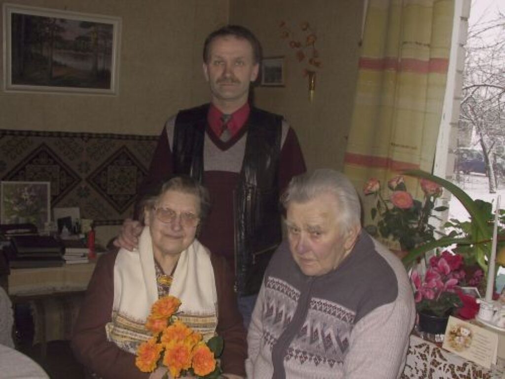 Aina un Renarts Melnbārži ar dēlu Andri.
Autors: Santa Sinka