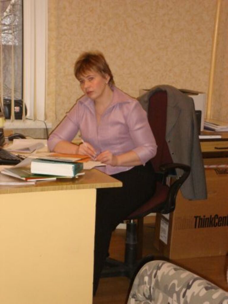 “Pieprasītākās apmācības no bezdarbnieku puses vīriešiem ir apdares darbu strādnieks , bet sievietēm pavāres, konditores, nagu kopšanas speciālistes un grāmatvedības profesija. Tomēr svarīgi ir arī tas, kādi profesiju pārstāvji darba tirgū visvairāk ir nepieciešami,” skaidro Dagnija Diūra.
Autors: Santa Sinka