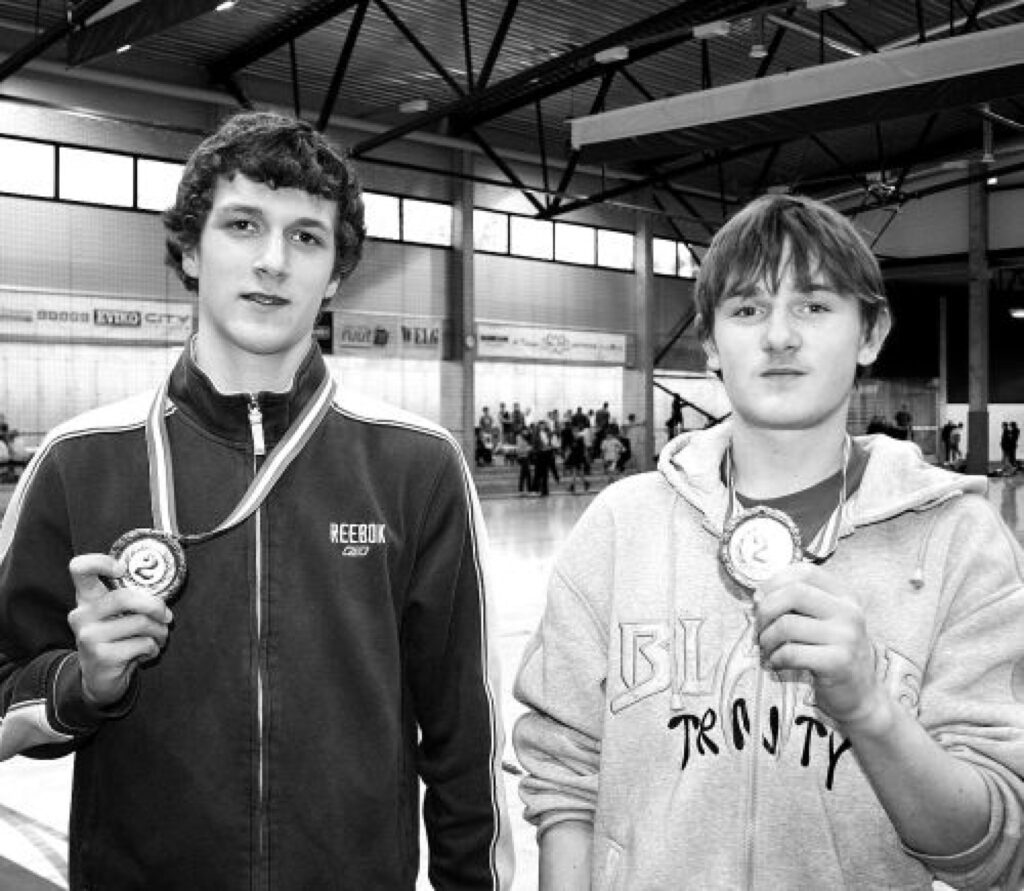 Sudraba medaļas sīvā konkurencē nopelnīja tāllēcējs Sandis Skrodelis un vidusdistanču skrējējs Arnis Ozoliņš
Autors: Aldis Dubļāns