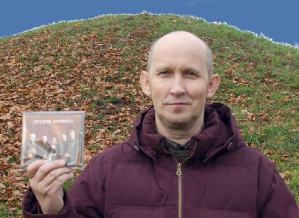 Ziemeļlatvijas kameransambļa vadītājs Valdis Drulle uzskata, ka ir pienācis laiks uzsākt darbu pie nākamā mūzikas albuma.
Autors: Aldis Dubļāns