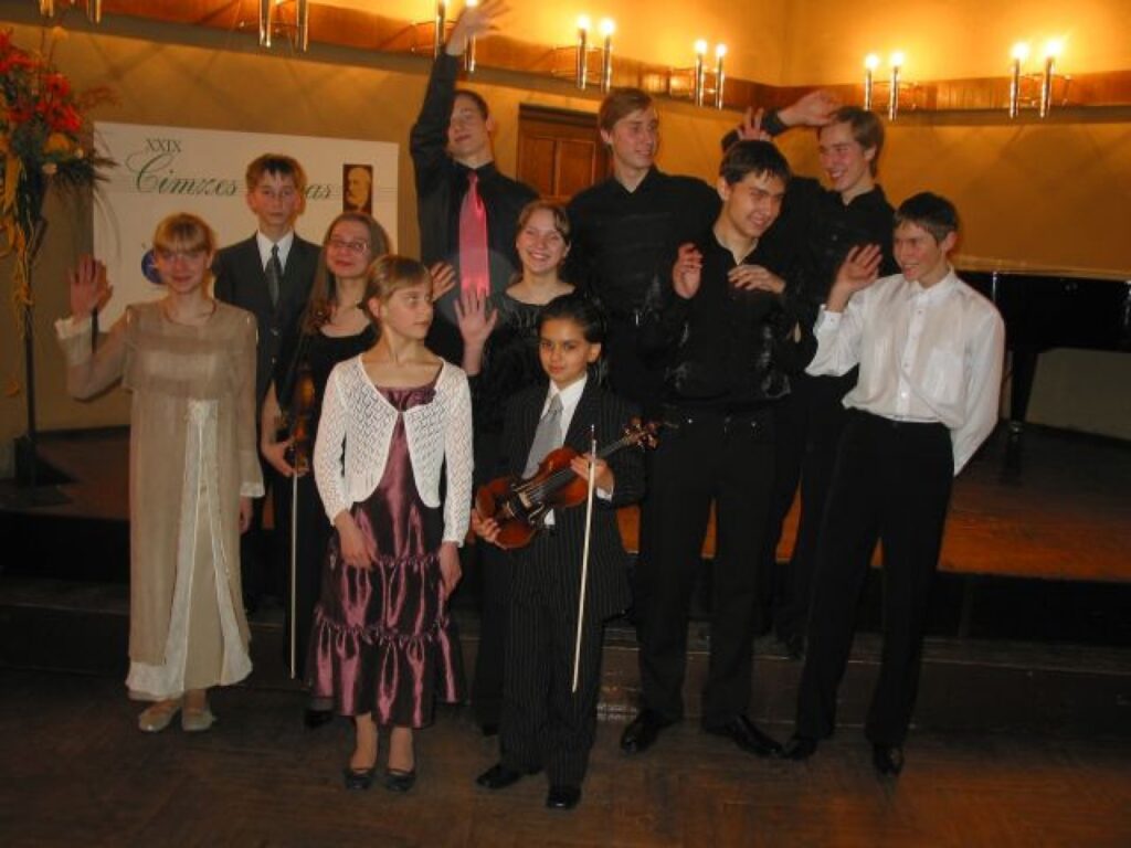 5. Starptautiskajā Jauno zvaigznīšu festivālā varēja vērtēt piecu valstu topošos mūziķus. 
Autors: Aldis Dubļāns