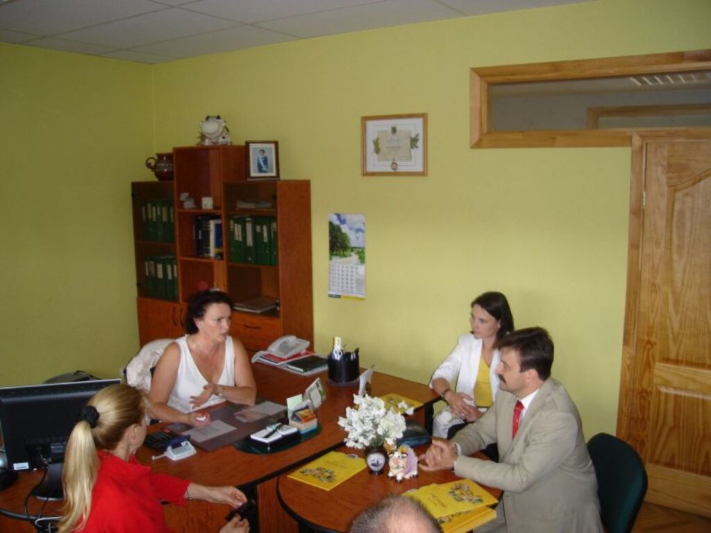 Zemkopības ministrs mūsu pusē savulaik ir viesojies pie piena pārstrādātājiem, tagad kārta pienākusi arī piena ražotājiem.
Autors: Sarmīte Ozola