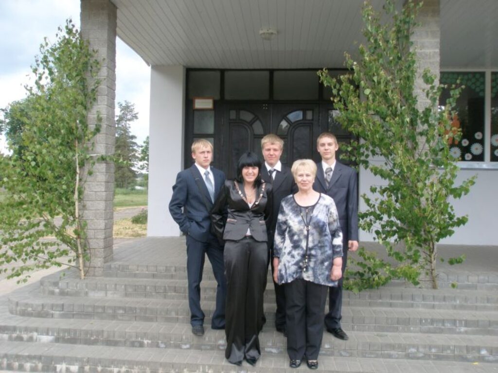 Valkas pamatskolas 9 d klase
Autors: No personīgā arhīva