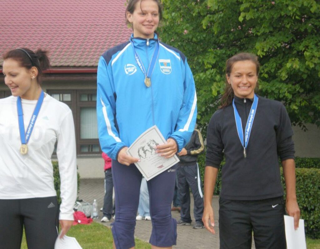 Liene Puriņa (pirmā no labās).
Autors: No personīgā arhīva