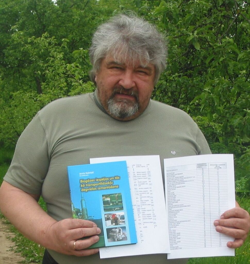 Smiltenes pagasta zemnieks Valentīns Evertovskis ir pārliecināts, ka biogāzes ražošana būs izdevīga gan pilsētai, gan laukiem.
Autors: Aivars Zilbers