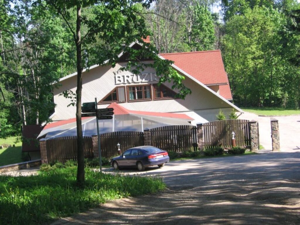 Autors: Madara Fridrihsone