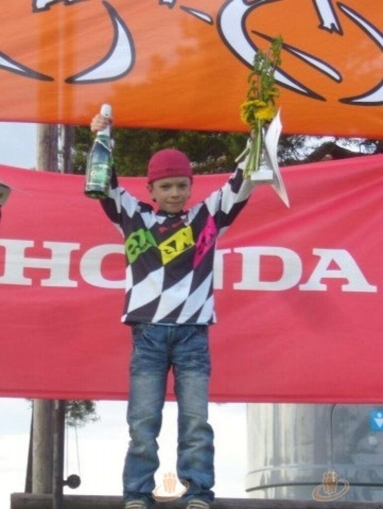 Kluba “MK Smiltene” jaunākais biedrs Kurts Kuzmins ieguva pirmo vietu Baltiešu kausā Lizumā. Viņš  šogad izcīnījis jau sešus kausus.
Autors: No personīgā arhīva