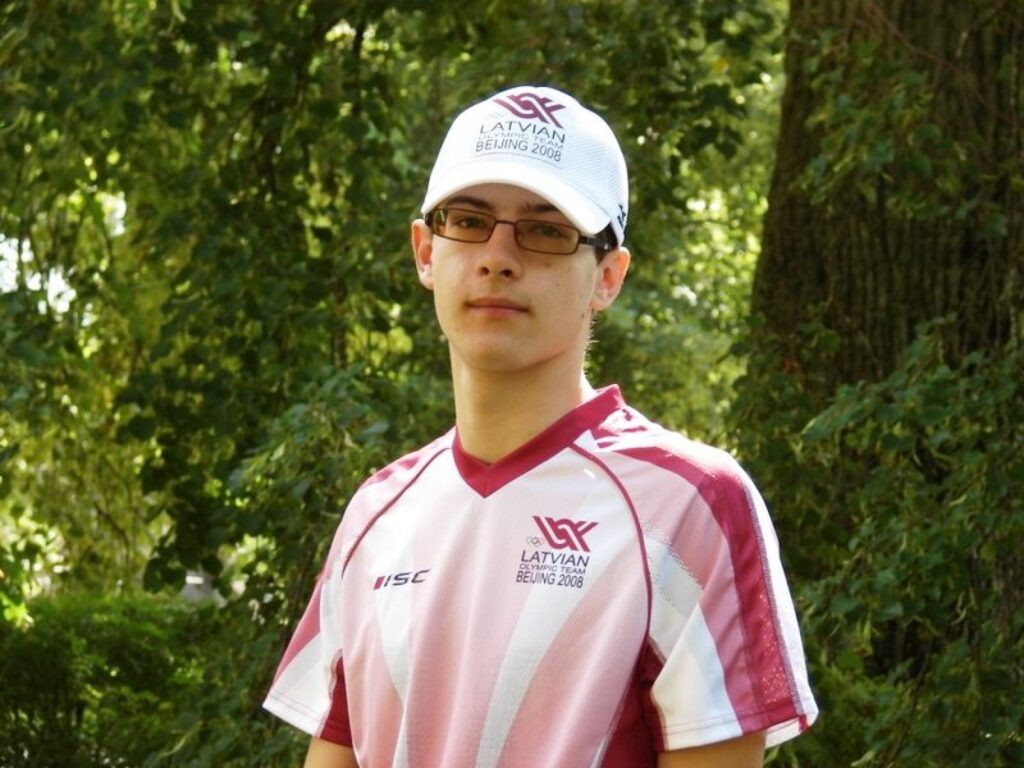 Vairis Kondratjevs, kurš jau trešo gadu darbojas brīvprātīgo kustībā, sevi motivējot Olimpiskai komitejai, nopelnījis iespēju pārstāvēt Latviju Olimpiskajās spēlēs Pekinā. 
Autors: Santa Sinka