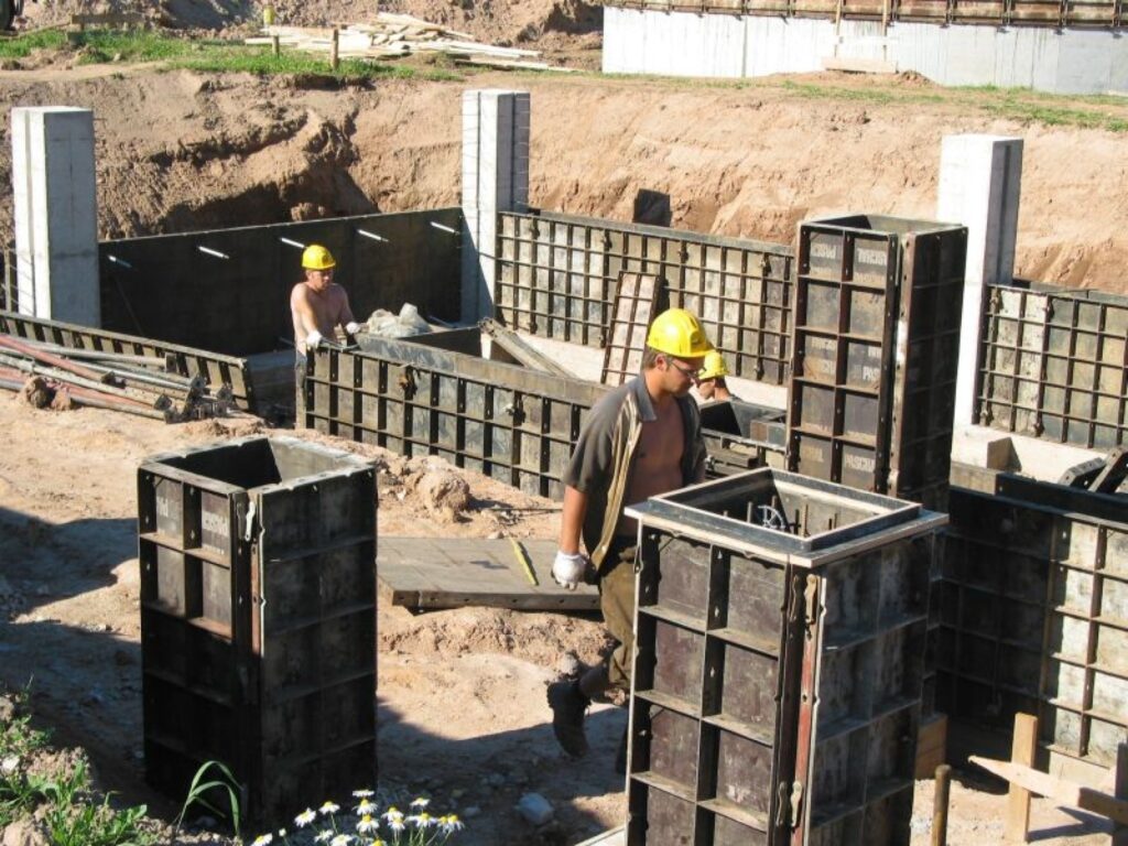 SIA “Wolf sistem” celtnieki izpelnījušies domes atzinību par kvalitatīvu darbu.
Autors: Aivars Zilbers