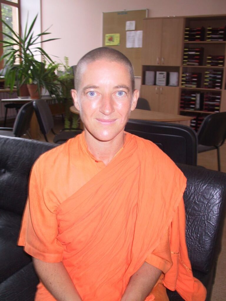 Jogas centra skolotāja Jogačarja Svami
Autors: Sandra Pētersone