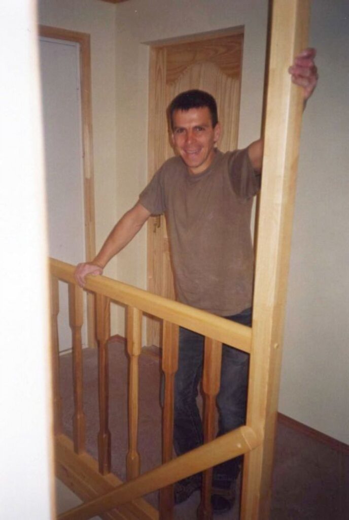 Smiltenes bērnu brīvā laika pavadīšanas centram “Ligzdiņa” izturīgas un skaistas kāpņu margas dāvināja Valda Šaicāna (attēlā) uzņēmums “Cellīši un partneri”.
Autors: No personīgā arhīva