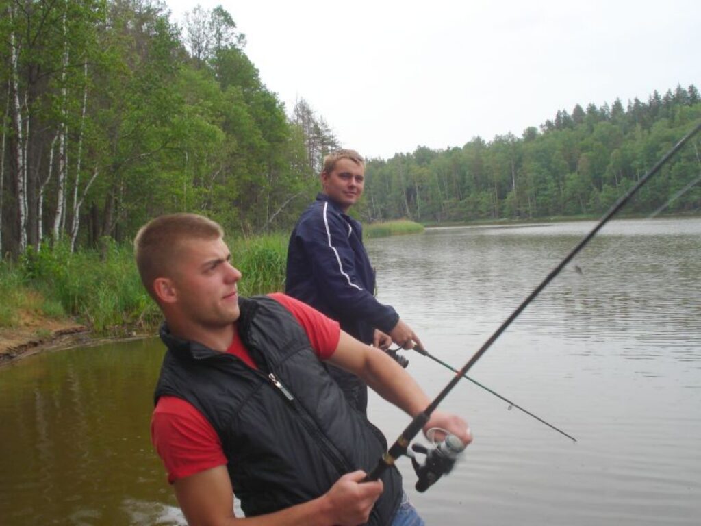 Mareks Grundejs un Elvijs Alsbergs  mēģina noķert lielo lomu
Autors: Baiba Šķērīte