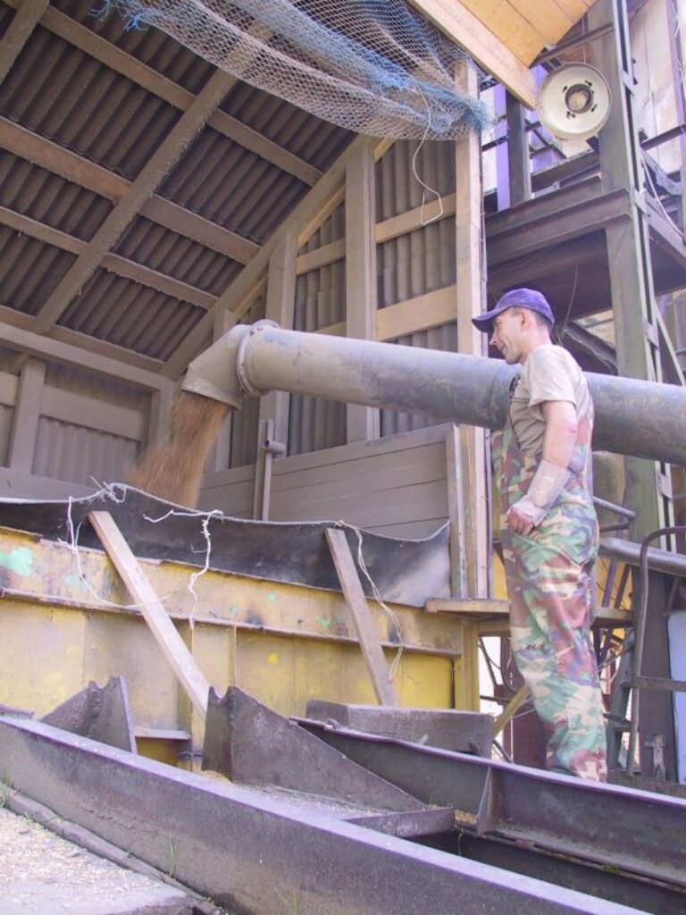 Uzņēmums “Dolle” Strenčos sācis iepirkt pārtikas kviešus. Labību pieņem Staņislavs Barbakars. 
Autors: Sandra Pētersone