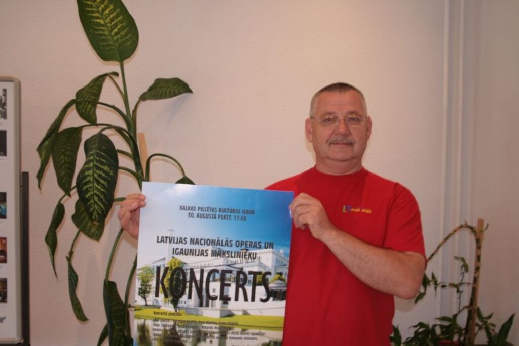 Kultūras nama direktores vietnieks saimnieciskajos jautājumos Aleksandrs Gruntmanis uzskata, ka šogad operas koncerts nebūs sliktāk organizēts nekā iepriekšējos gados.
Autors: Aldis Dubļāns
