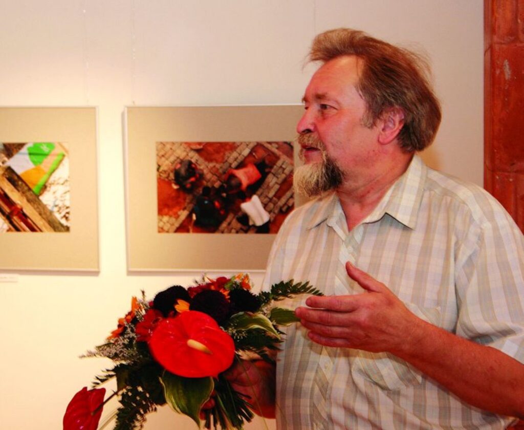 Viļņa Auziņa veidoto fotogrāfiju ekspozīcija ir viņa atskate uz paveikto 60 gadu jubilejā.
Autors: Aldis Dubļāns