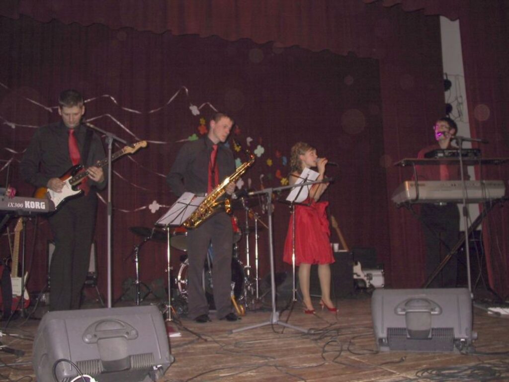 Paldies jums! Saviem klausītājiem un atbalstītājiem pateicas grupa “Kreisais pagrieziens”.
Autors: Sandra Pētersone