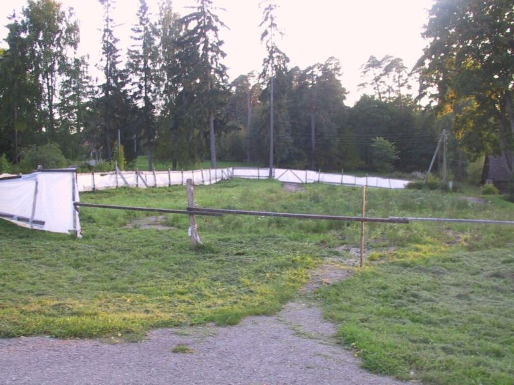  Ja firma “Mārtiņš VR” pamatīgi iekavēs Tepera krastā (attēlā) plānotā kompleksa būvi, tad pašvaldība var lauzt zemes nomas līgumu.
Autors: Sandra Pētersone