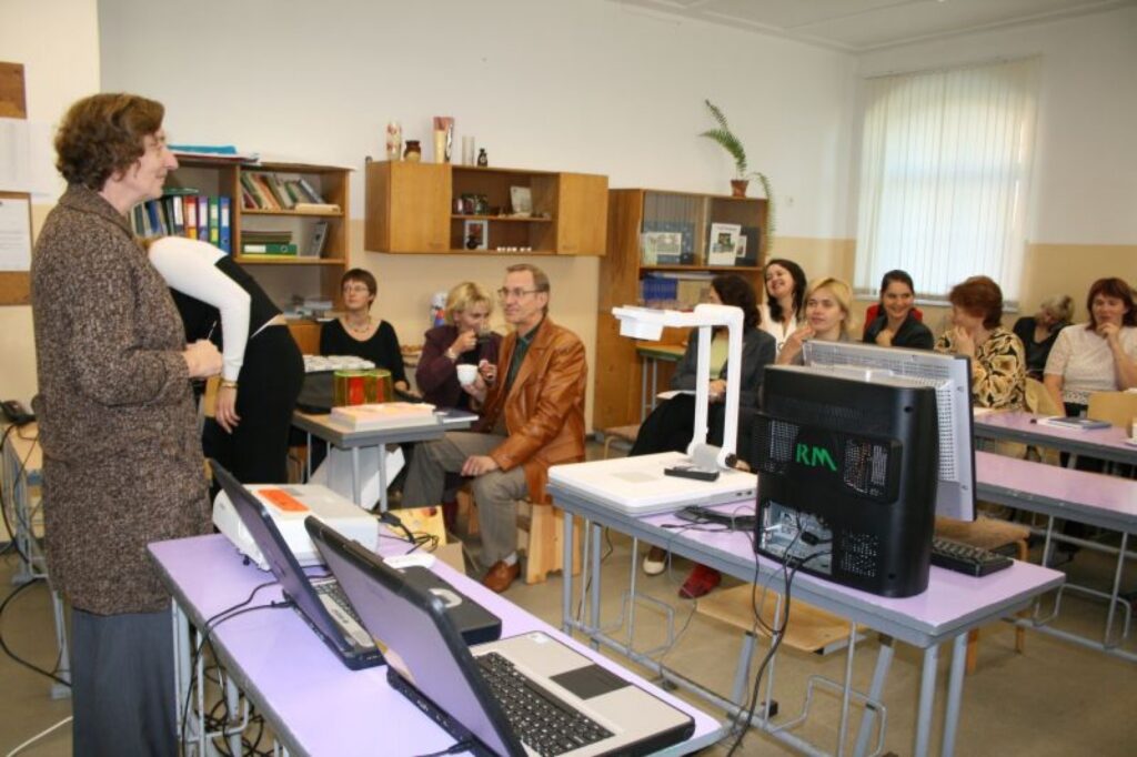 Skolotāji uzskata, ka jaunas tehnoloģijas labi palīdz mācību procesā.
Autors: Aivars Zilbers