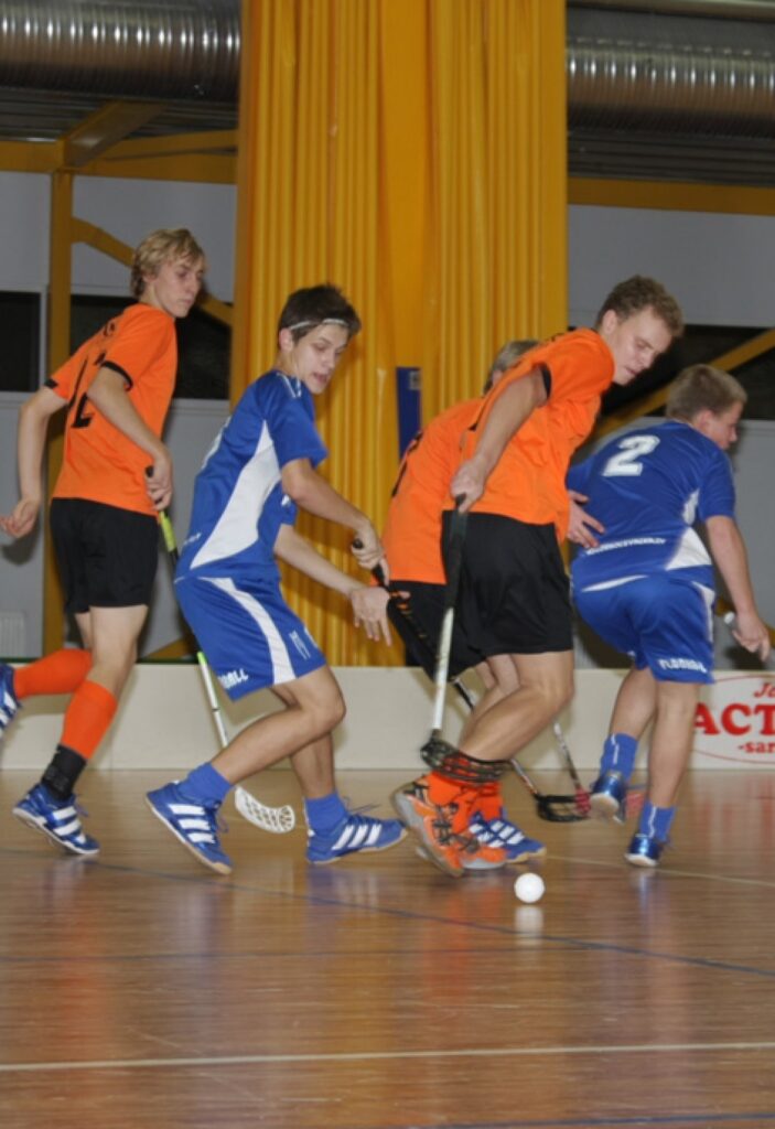 Bumbiņu valmieriešiem cenšas atņemt Dāvis Lozda. 
Autors: Aldis Dubļāns