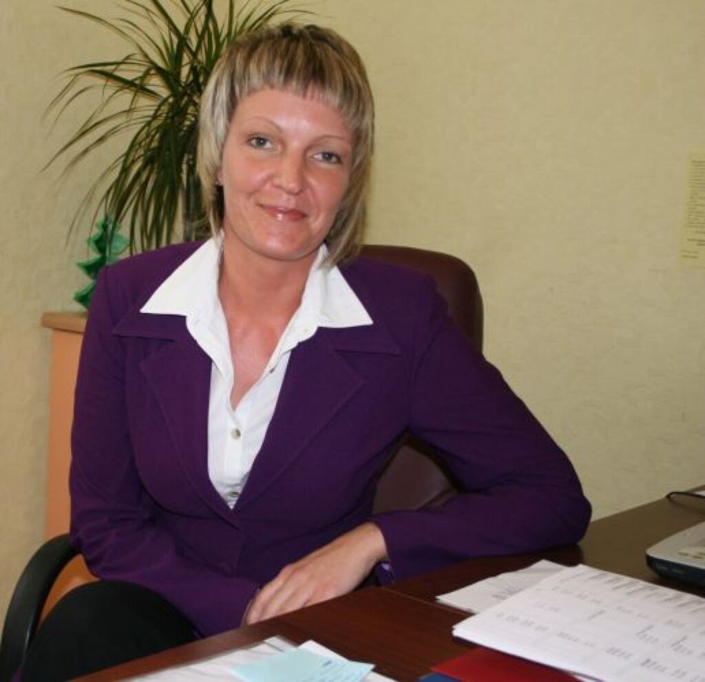 Trikātas pamatskolas direktore Vineta Skudra ir apņēmusies padarīt mācību iestādi par vienu no labākajām gaidāmajā novadā.
Autors: Aivars Zilbers