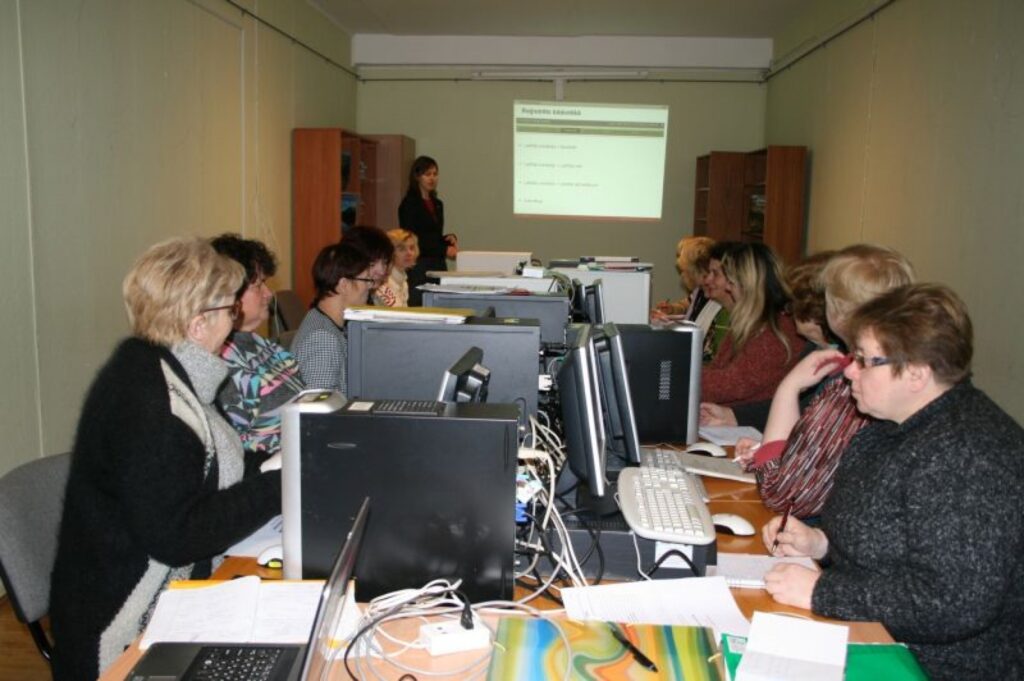 Bibliotekāres atzīst, ka kursi bijuši grūti, bet noderīgi ikdienas darbam. 
Autors: Aivars Zilbers