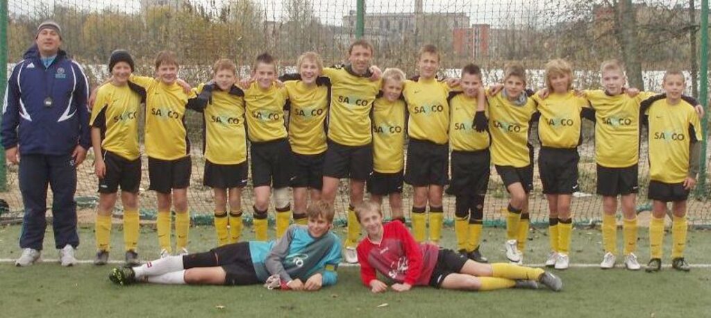 Smiltenes jauno futbolistu komanda “Smiltenes BJSS” U-13 grupā izcīnījusi zelta medaļas Latvijas jaunatnes čempionātā B līgā.
Autors: No personīgā arhīva