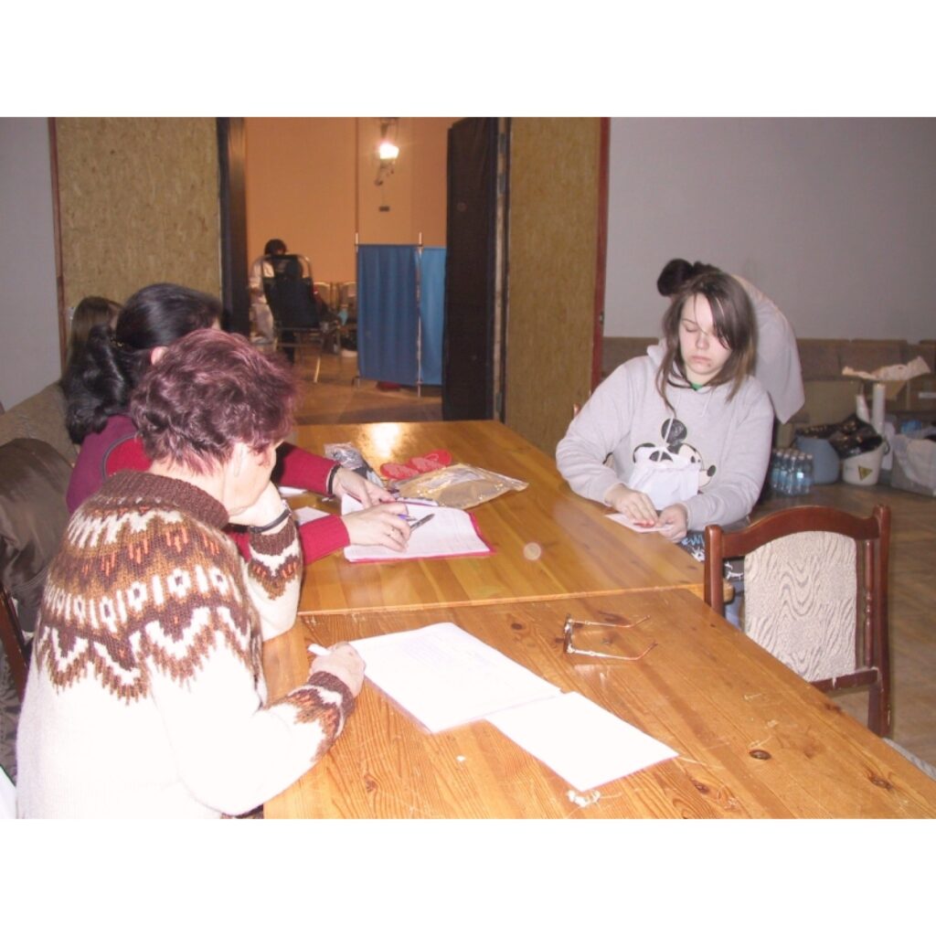 Šodien, 9. decembrī, Smiltenes kultūras un sporta centrā notika donoru diena. “Ziemeļlatvija” novēroja, ka šoreiz garas rindas neveidojās un apmierināti bija gan asins donori, gan Valsts asinsdonoru centra Latgales filiāles darbinieki....
Autors: Santa Sinka