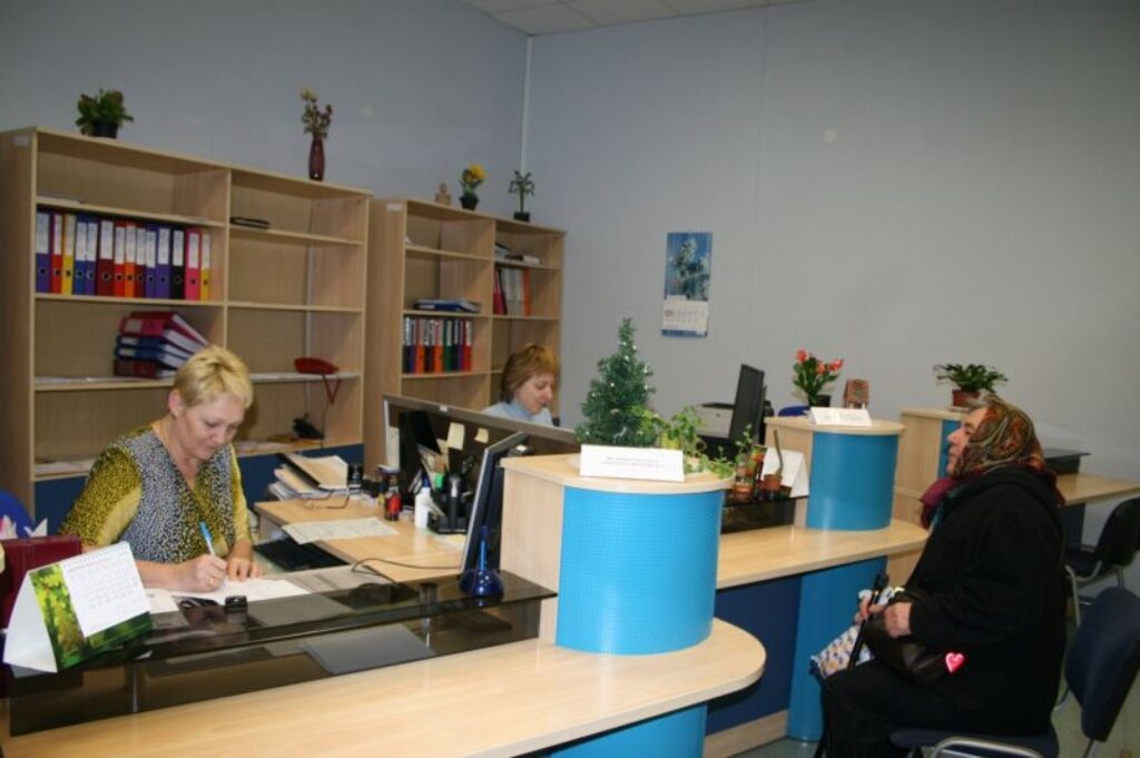 Pagaidām vēl Valsts sociālās apdrošināšanas Valkas nodaļas klientu apkalpošanas nodaļā neviens pensionārs nav vērsies ar iebildumiem par iespējamo “pensiju iesaldēšanu”.
Autors: Inga Karpova