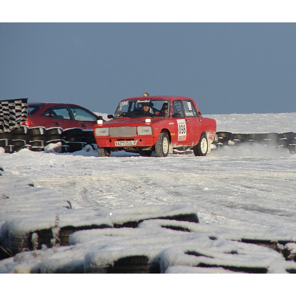 Šodien, 4. janvārī, sporta un atpūtas kompleksā „Teperis” notika vieglo auto vadīšanas sacensību „Amatieru kauss 2009” (Smiltene) 3. posms. Tajā pavisam piedalījās 34 dalībnieki. Jau rīt sniegsim informāciju par šī posma rezultātiem.
Rezult...
Autors: Santa Sinka