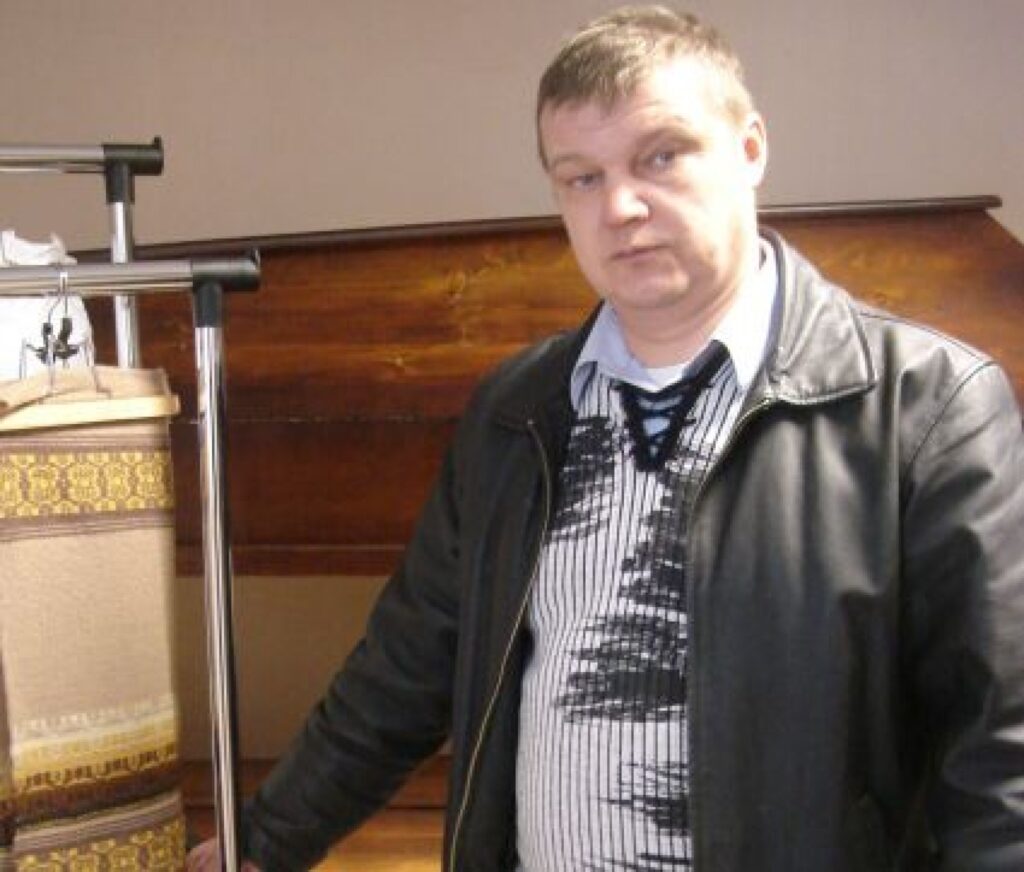  Smiltenietis Normunds Kangro cer, ka no filiāles atvēršanas labāk būs visiem. Firma apsver iespēju izmantot arī Smiltenes audēju un šuvēju pakalpojumus. 
Autors: Sandra Pētersone