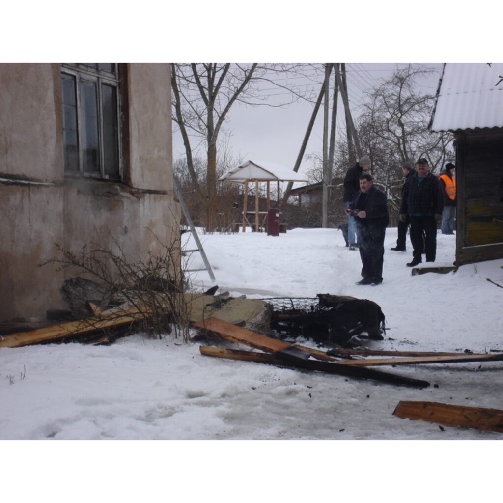 Šodien glābēji devās dzēst Grundzāles pagastā ugunsgrēku, kas bija izcēlies kādā dzīvojamā mājā. Diemžēl šoreiz ugunsnelaimē ir arī bojā gājušais. 

Sīkāk lasiet - portāla sadaļā 