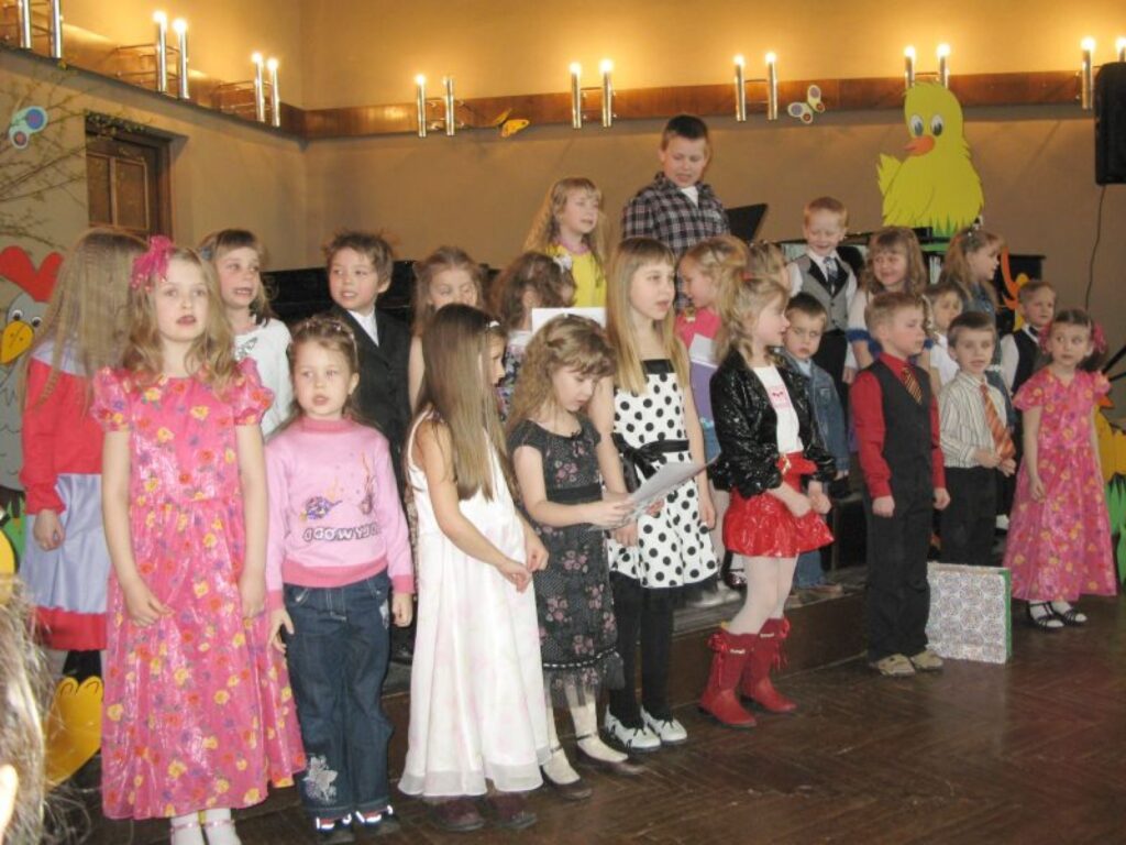 Sestdien Valkā mazajiem vokālistiem notika gada vieni no  svarīgākajiem konkursiem - “Cālis 2009” un “Visi putni skaisti dzied”. 
Autors: No personīgā arhīva