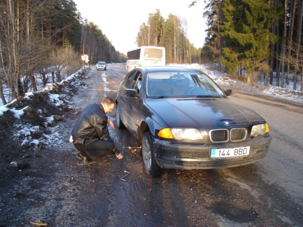 Igauņu autovadītājam ceļojums pa Latviju apstājās pie Strenčiem.
Autors: Ingūna Johansone