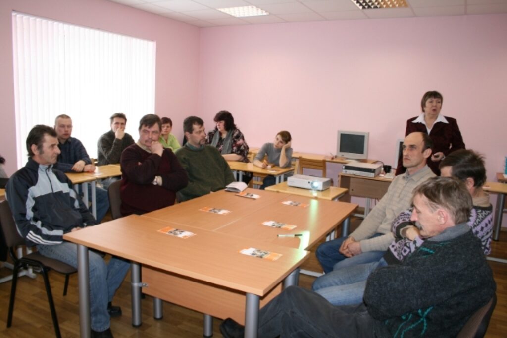 Ik piektdienu informatīvajās dienās piedalās arvien vairāk bezdarbnieku.
Autors: Aivars Zilbers