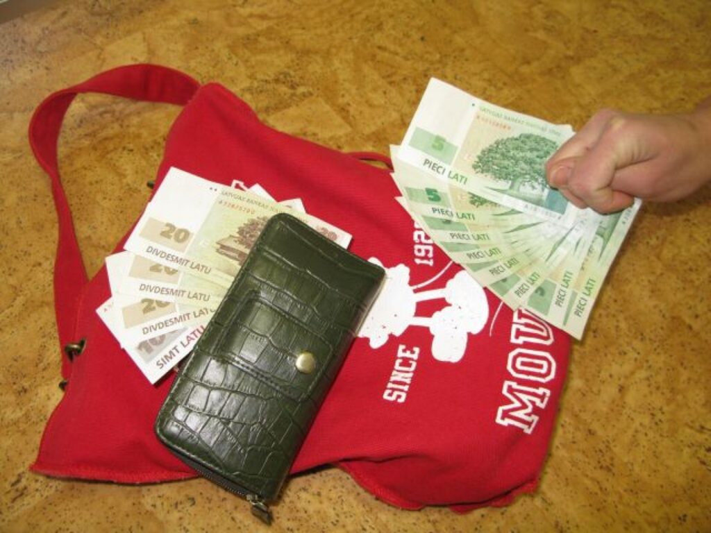 Autors: Sarmīte Ozola