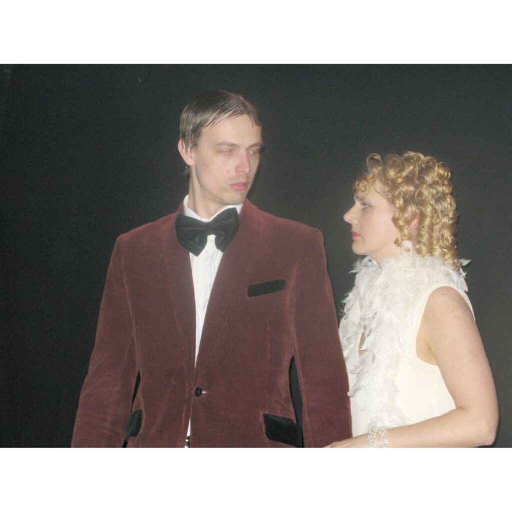 Pirms „Gada izrādes 2008