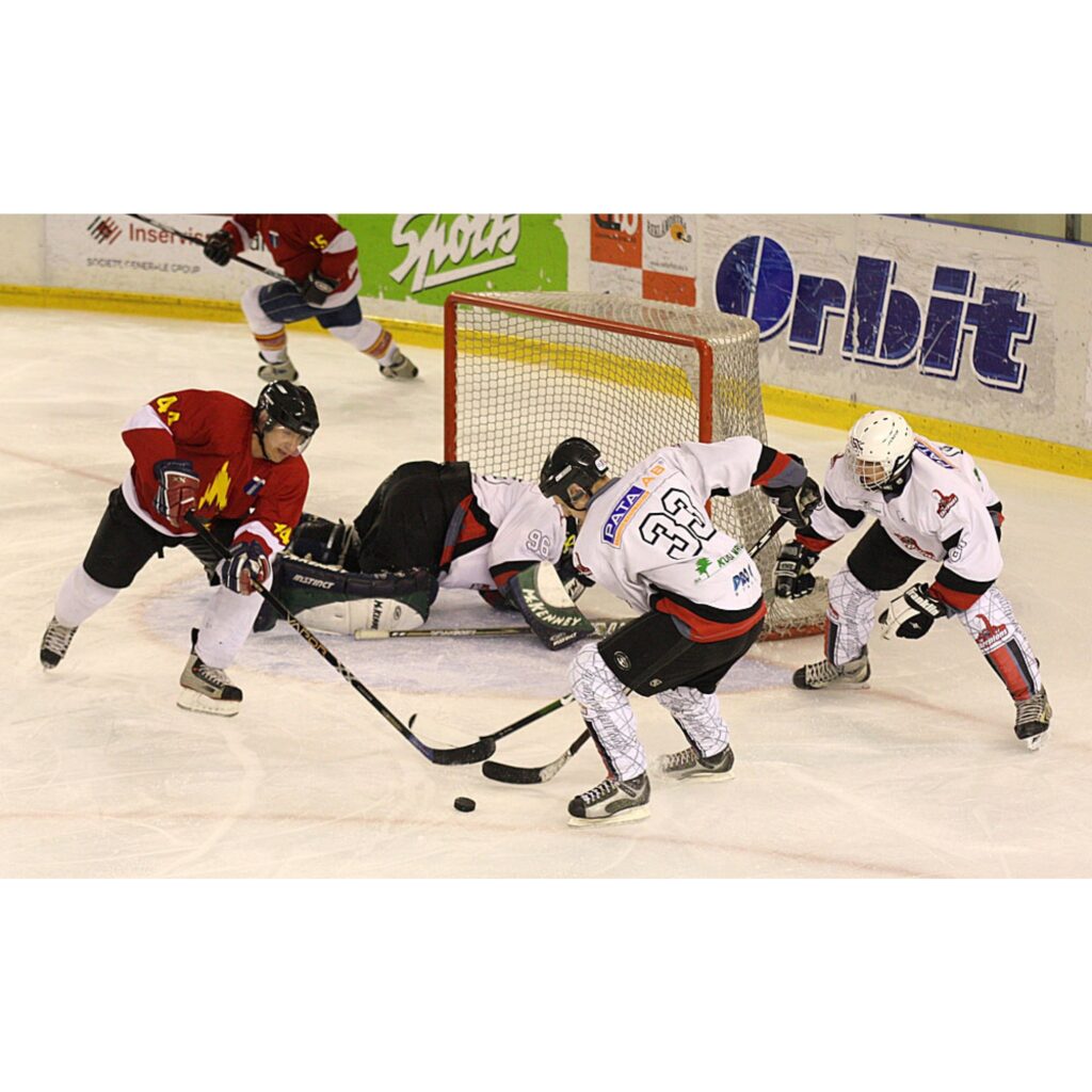 Kārtējo spēli Valmierā  ar uzvaru (5:4) aizvadījuši 