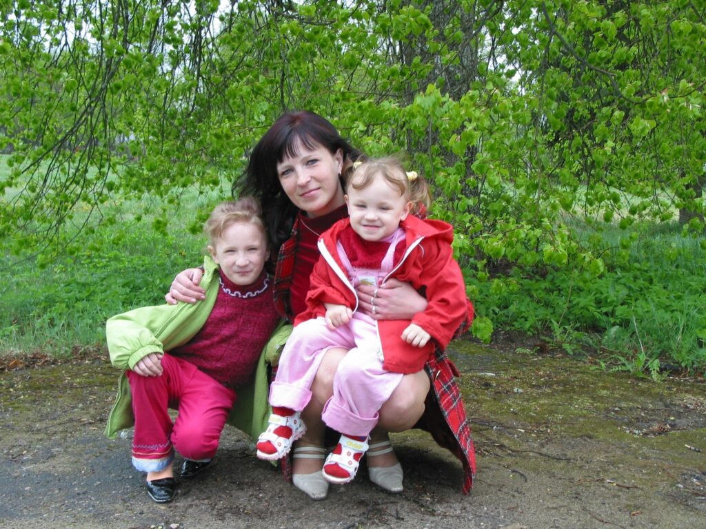 Dina Sermule uzskata, ka ar saticību un saskaņu ģimenē var daudz ko panākt, tad nejūt arī grūto laiku nomāktību.
Autors: Aivars Zilbers