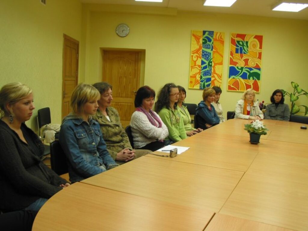Valkas ģimnāzijas pedagogi, audzēkņi un viņu vecāki secināja, ka kopējā tikšanās bija nozīmīga un tādas rīkojamas arī turpmāk.
Autors: Aldis Dubļāns