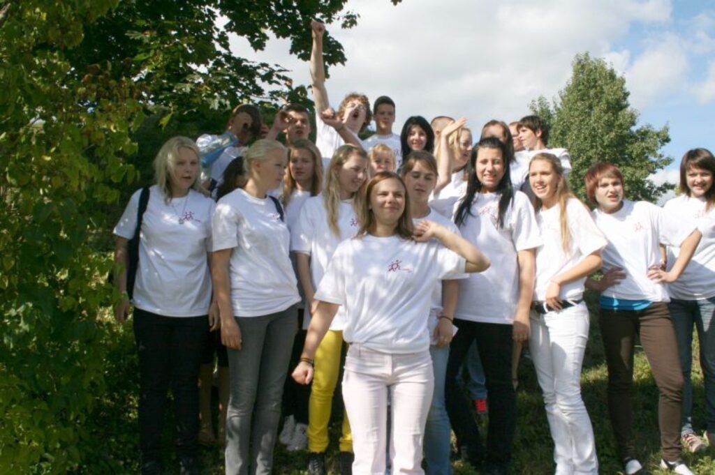 Visi projektā iesaistītie jaunieši atzīst, ka ieguvuši daudz, jo atrasti jauni draugi, ar kuriem sadarbība turpināsies.
Autors: Aivars Zilbers