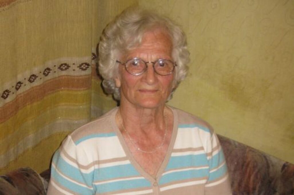 ” Šovasar Agita Žūkure svinēja 80 gadu jubileju. Par svarīgāko dzīvē viņa uzskata ģimeni un sirsnīgās attiecības ar bijušajiem darba kolēģiem. 
Autors: Sandra Pētersone