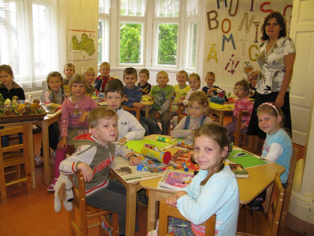 Strenču bērnudārzniekus izmaiņas iestādes statusā neskars, toties bērnudārza vadītājai Sandrai Āķerei gan būs daudz vairāk darba.
Autors: Sandra Pētersone