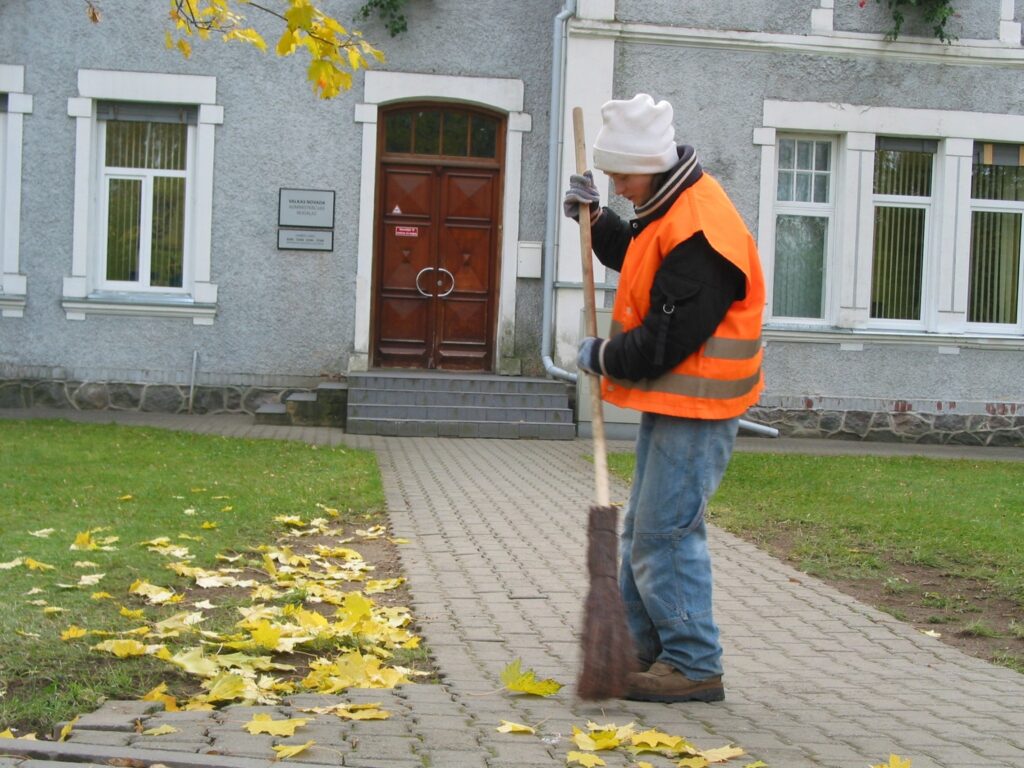 Valcēniete Natālija Kire nekad nav baidījusies no darba un priecājas, ka pusgadu būs iztikas līdzekļi.
Autors: Inga Karpova