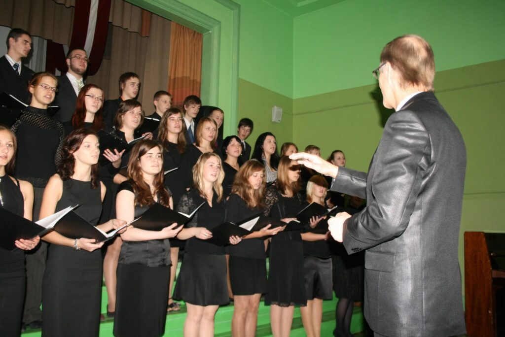 Aluksniesiem.lv raksta attēla aizvietotājs