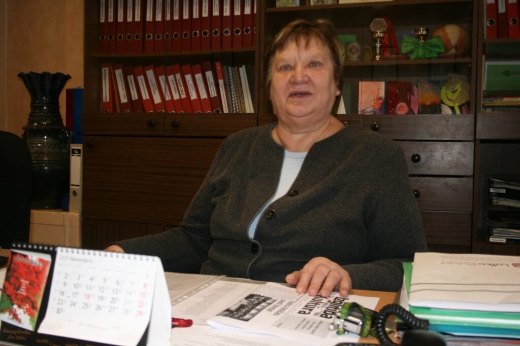 Direktorei Vallijai Ābelei Kārķu pamatskola ir pirmā, un viņa cer, ka tā arī būs vienīgā darbavieta.
Autors: Aivars Zilbers